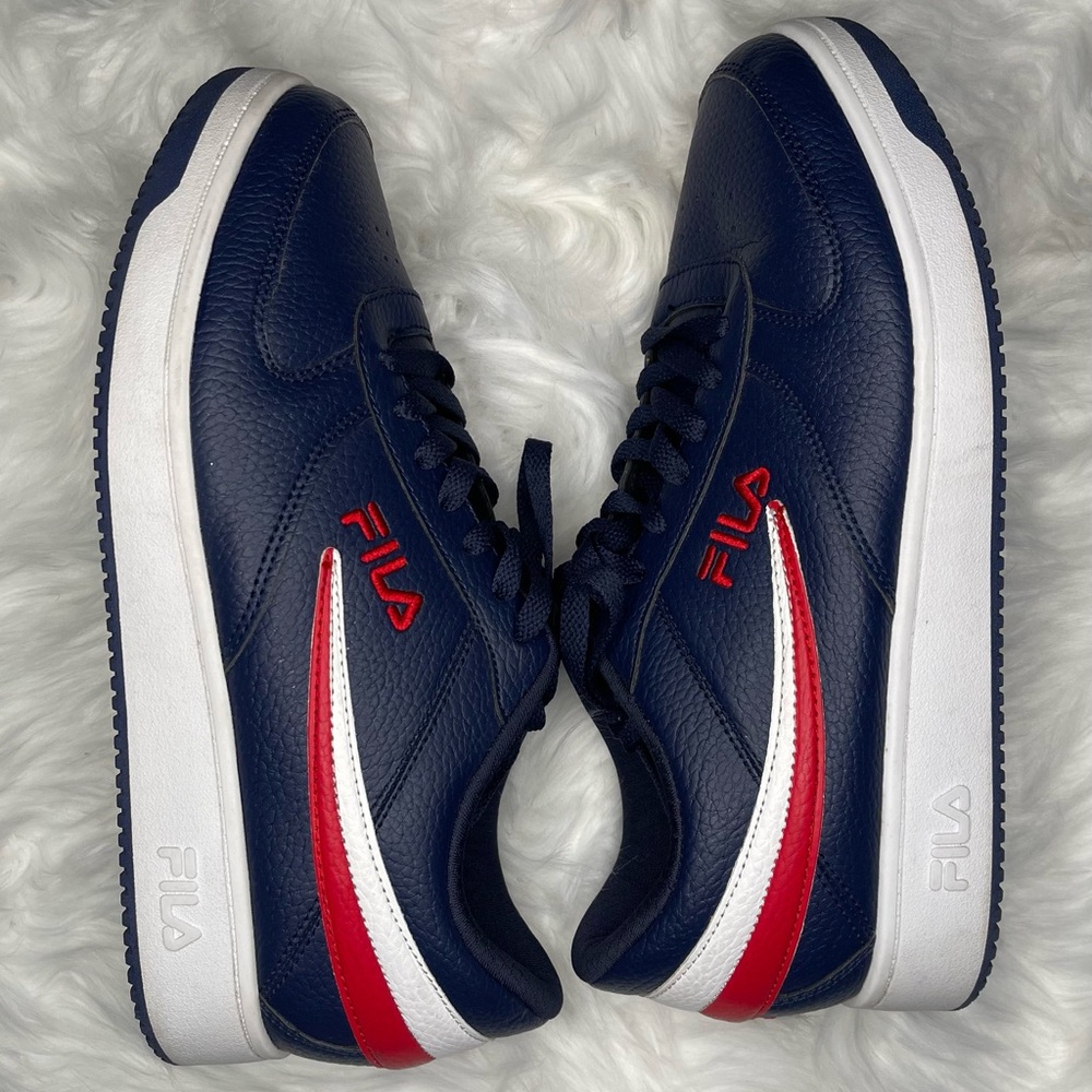 Fila Navy and Red Women's Sneakers - Picture 5 of 6